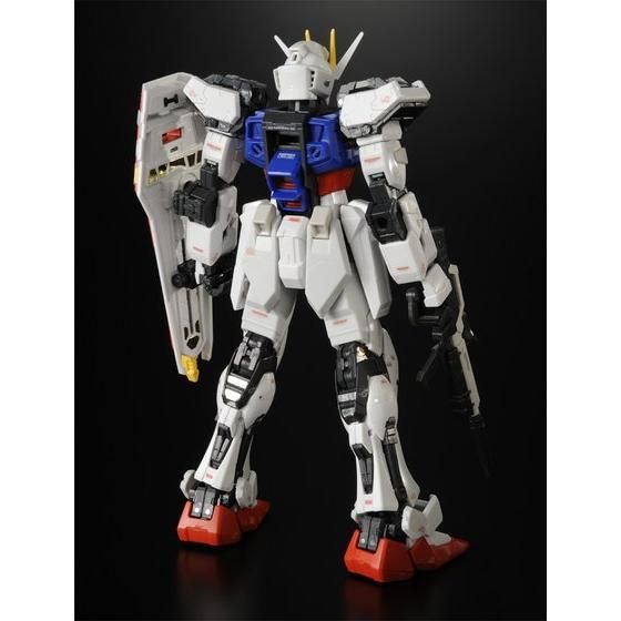 RG 1/144 GAT-X105 Strike Gundam