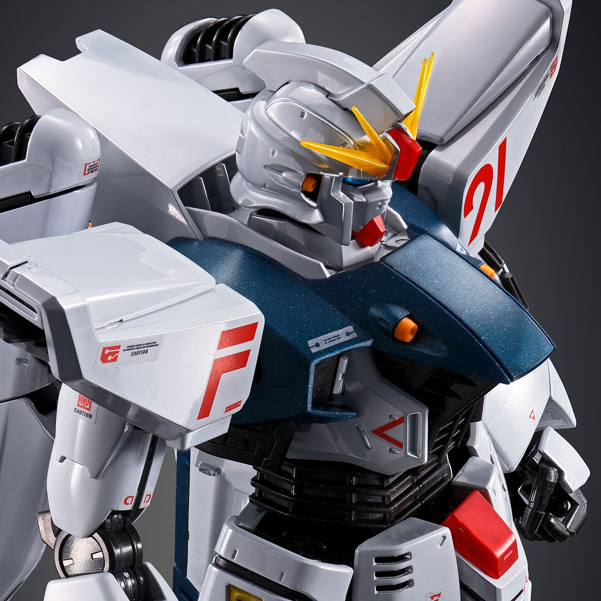 MG 1/100 Formula 91 Gundam F91 Ver.2.0(Titanium Finish)