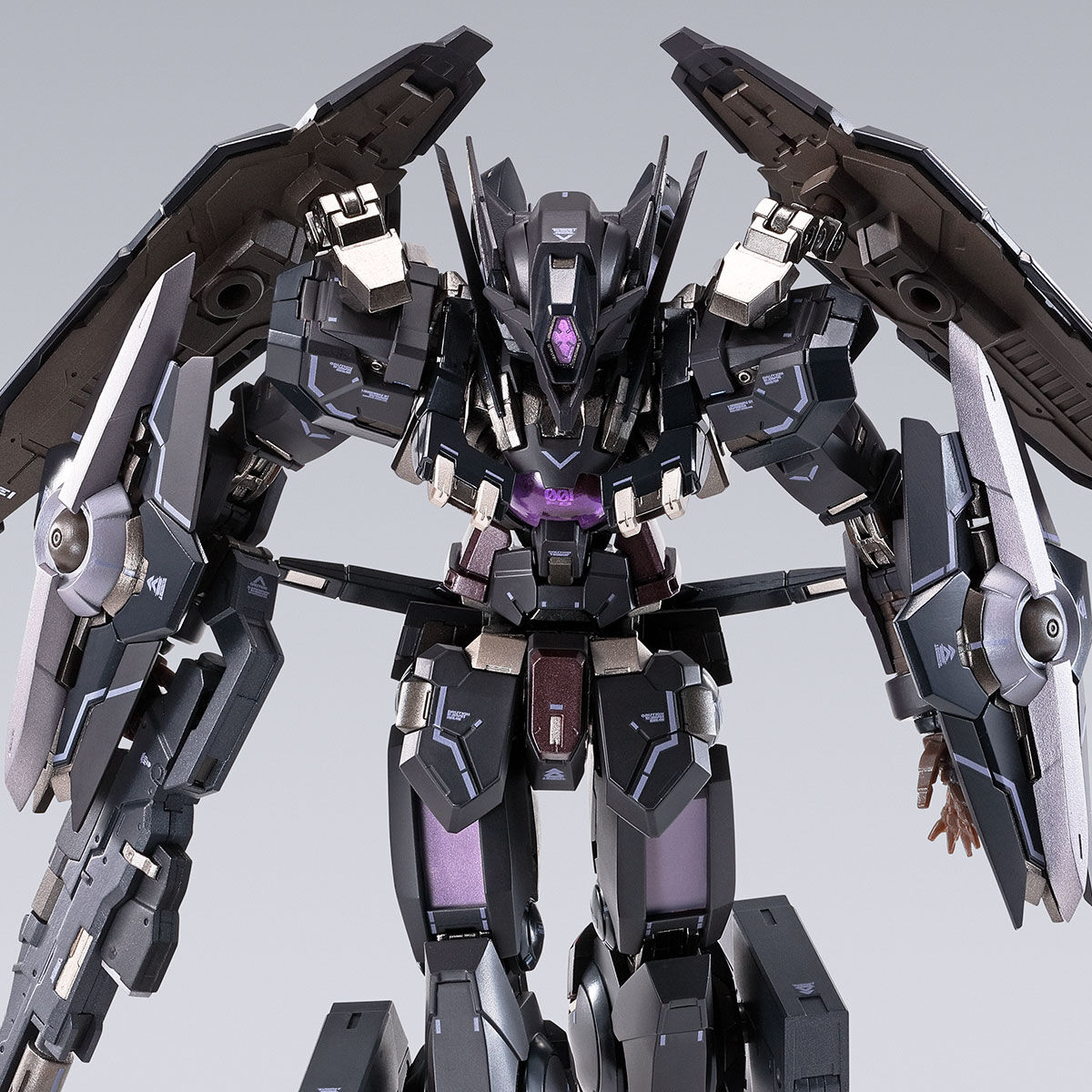 Metal Build GNY-001XB Gundam Astraea Type-X Finsternis