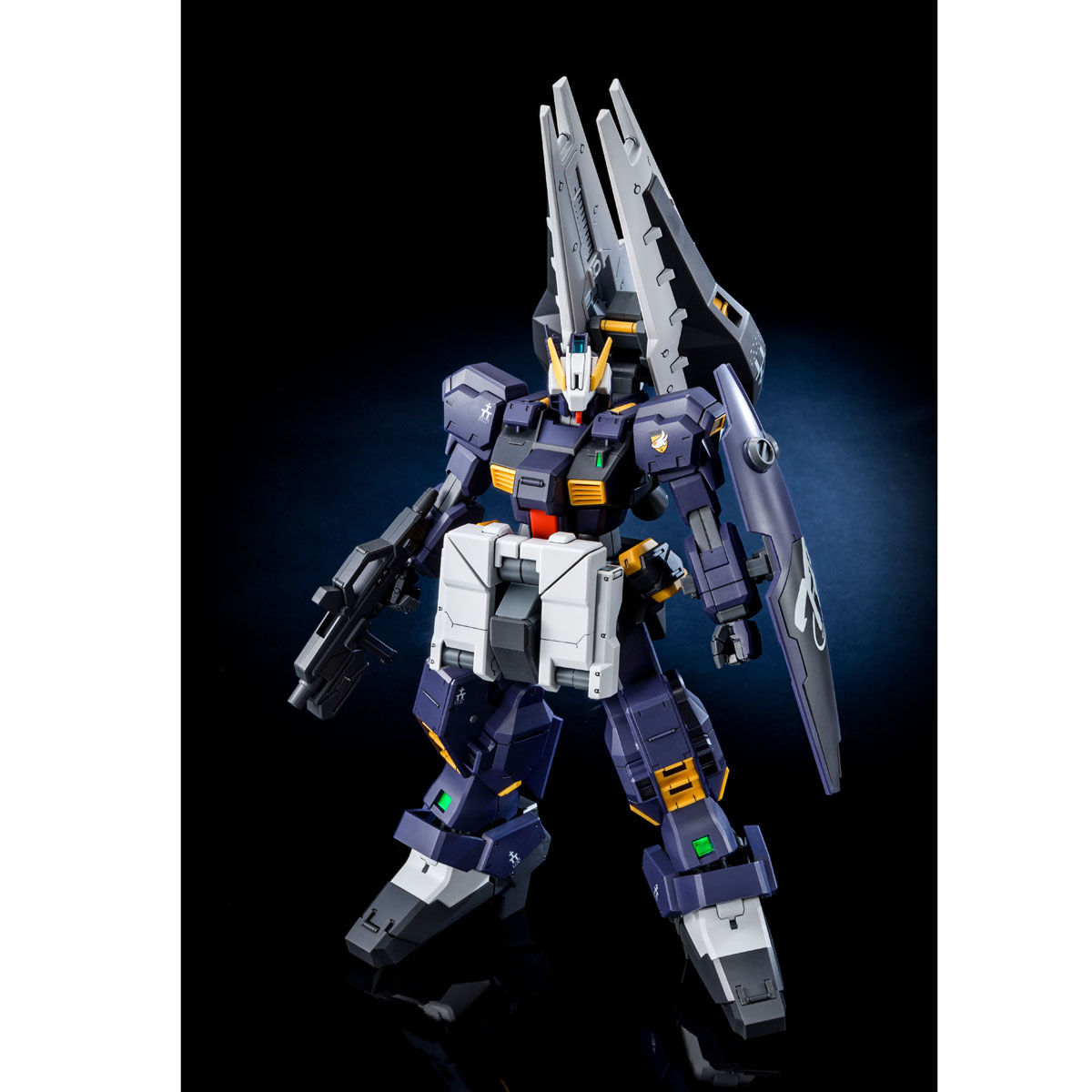 MG 1/100 RX-121-2A Gundam TR-1[Advanced Hazel]
