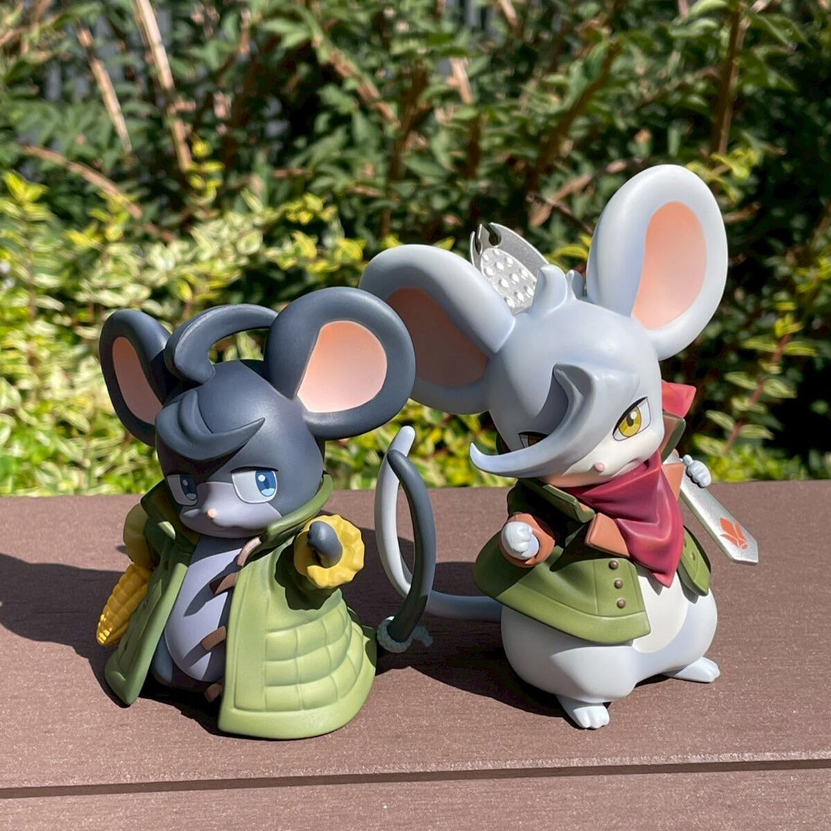 Megahobby Mobile Suit Gundam: Iron-Blooded Orphans 3-Chome no Orphan-chu Mikazuki Augus + Orga Itsuka 1/1 Set 10th Anniversary