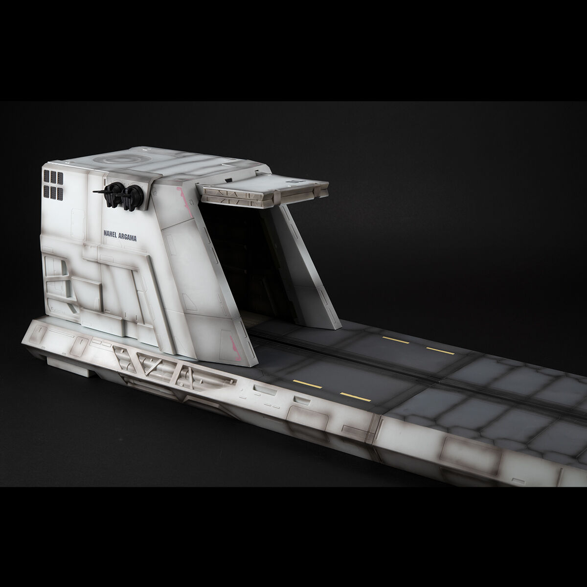 RMS for 1/144 Scale HG Series : Nalhel Argama-Class Assault Landing Craft SCVA-76 Nalhel Argama Catapult Deck