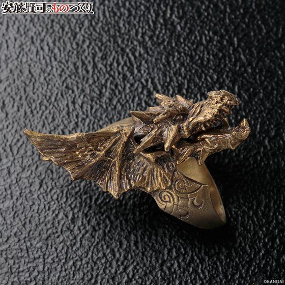 �������i�̃��m�Â��� �h���S���u���X �����O