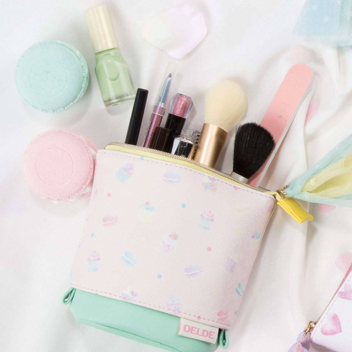 DELDE コスメポーチ Happy Spring （全4種） | ファッション