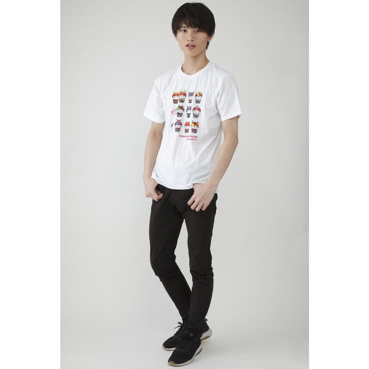 仮面ライダーディケイド×ハローキティ カラープリントTシャツ