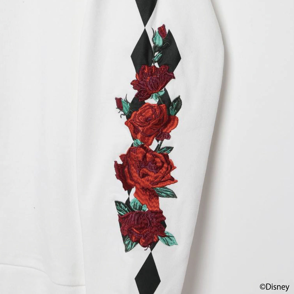 Disney Twisted Wonderland Collection Heartslabyul Sweat Shirts 二次受注 21年5月発送 ディズニー ツイステッドワンダーランド バンダイナムコグループ公式通販サイト