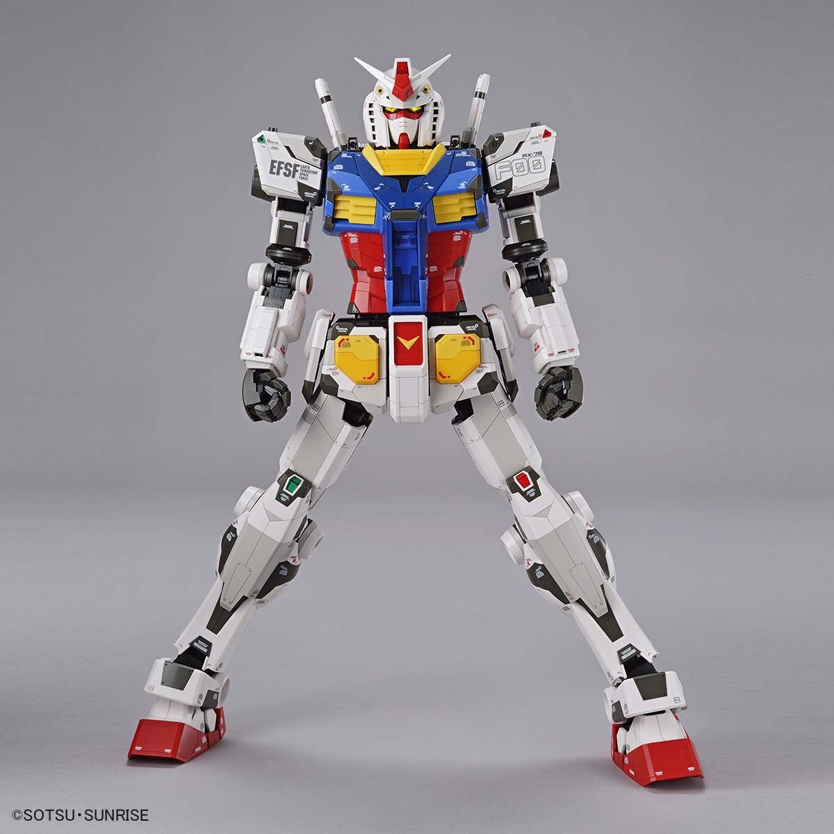 新品 横浜ガンダムファクトリー限定 1／48 RX-78F00 ガンダム-