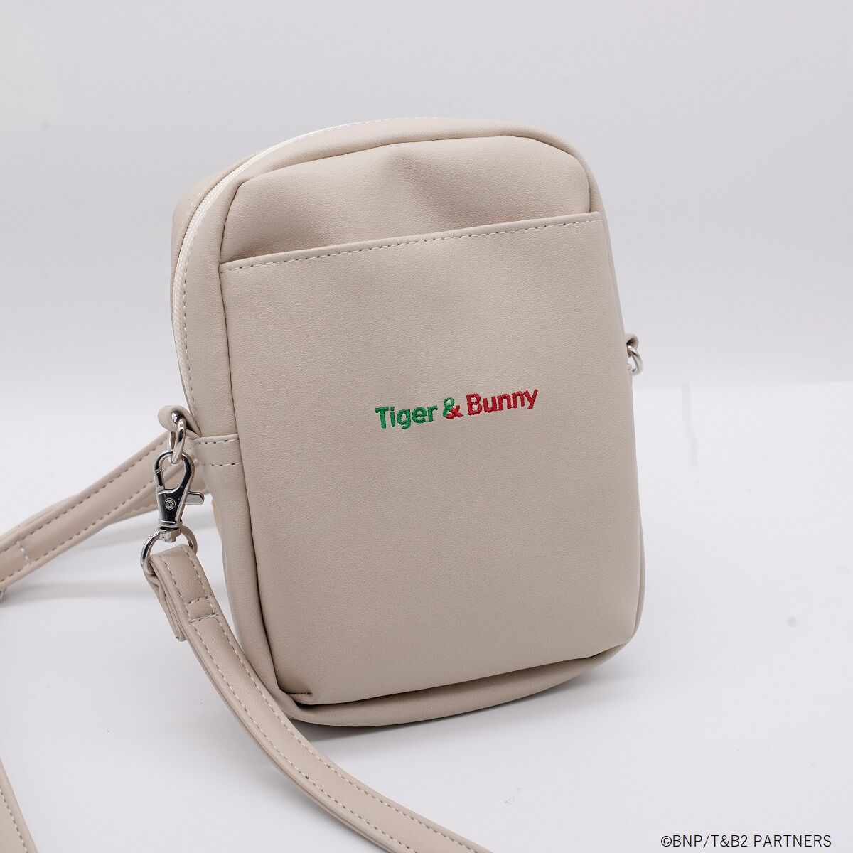 TIGER & BUNNY２×kitson コラボ ２WAYショルダーバッグ（3次） | TIGER 