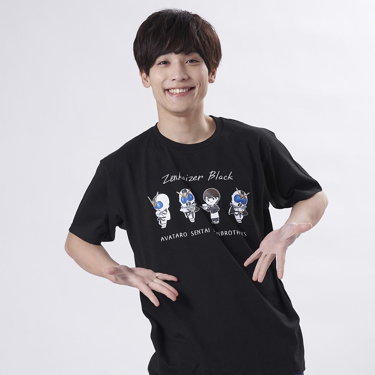 暴太郎戦隊ドンブラザーズ ゼンカイザーブラック 五色田介人 Tシャツ 