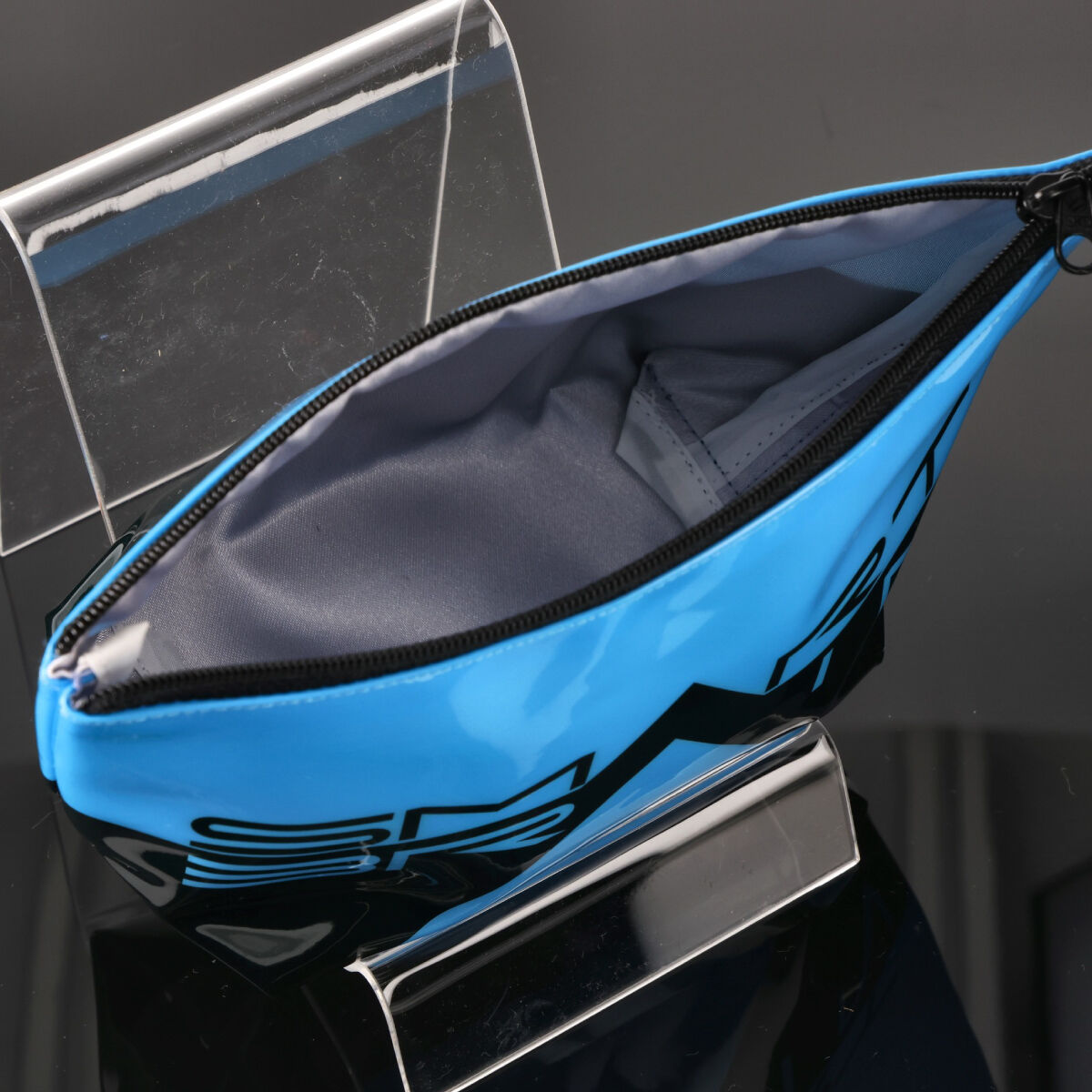 仮面ライダー555 SMARTBRAIN マチありPVCポーチ（2種）【再販】 | 仮面