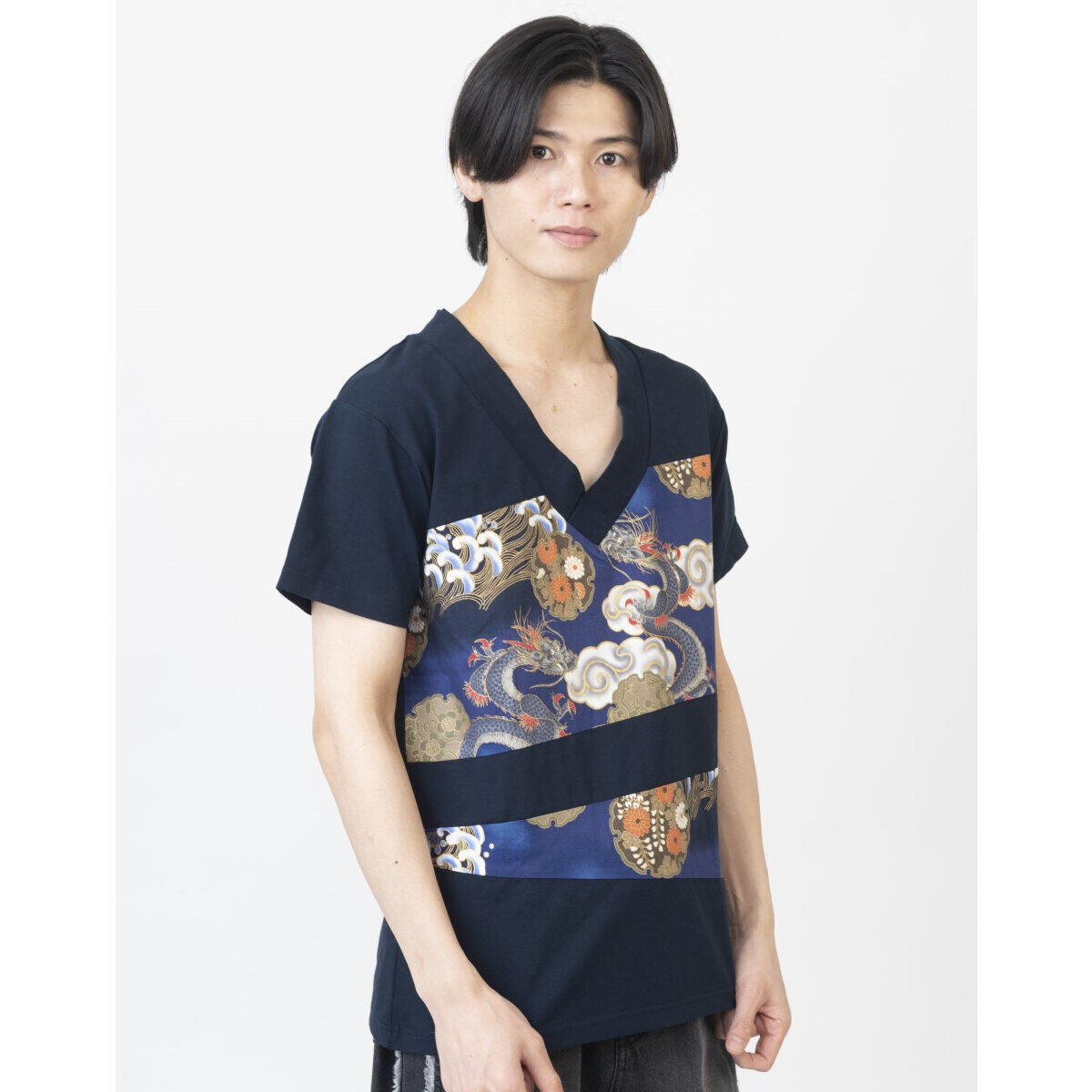 獣電戦隊キョウリュウジャー キョウリュウゴールド／空蝉丸 Tシャツ | 獣電戦隊キョウリュウジャー | アニメグッズ  ・おもちゃならプレミアムバンダイ｜バンダイナムコグループの公式通販サイト