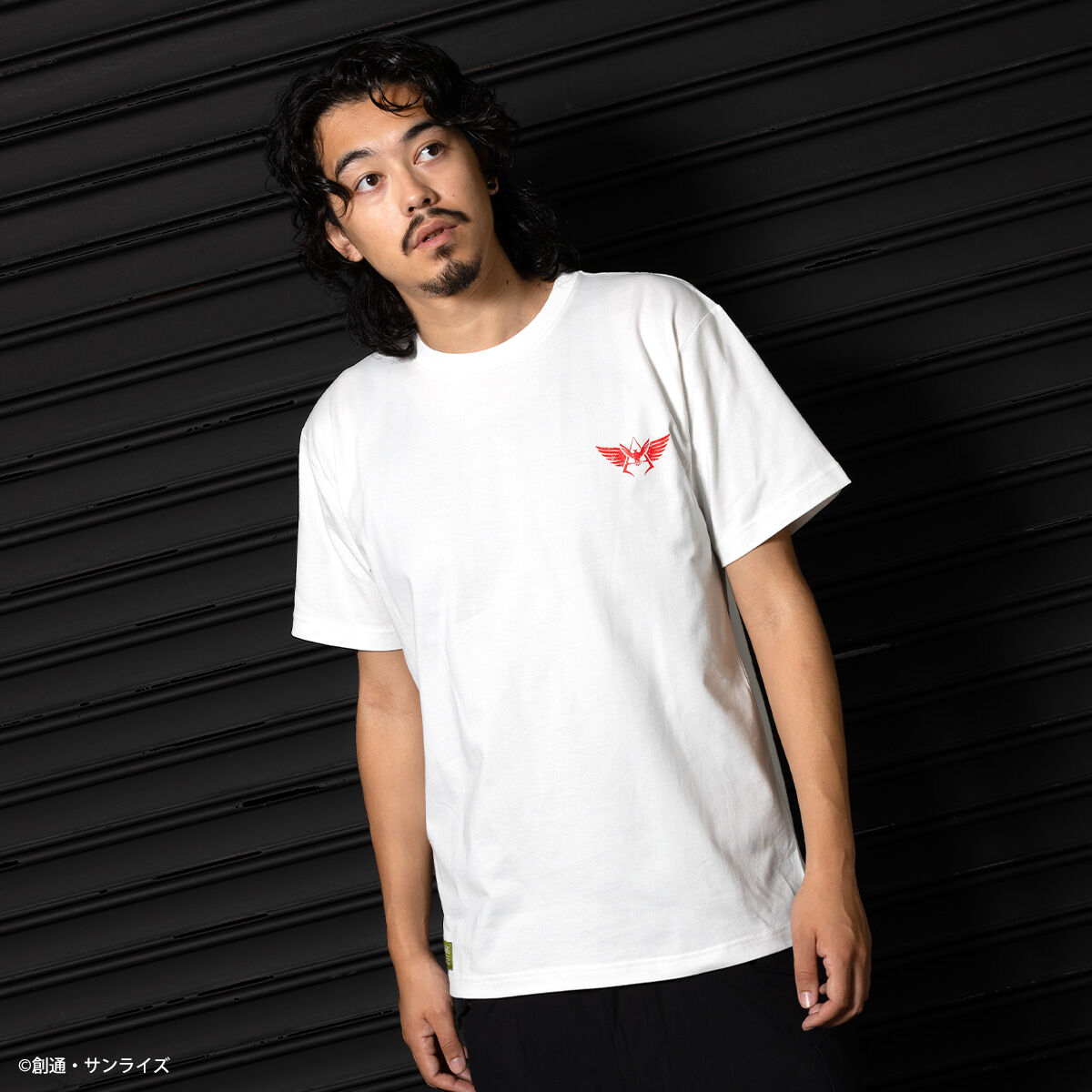 STRICT-G.ARMS『機動戦士ガンダム』ノーズアートTシャツ RED
