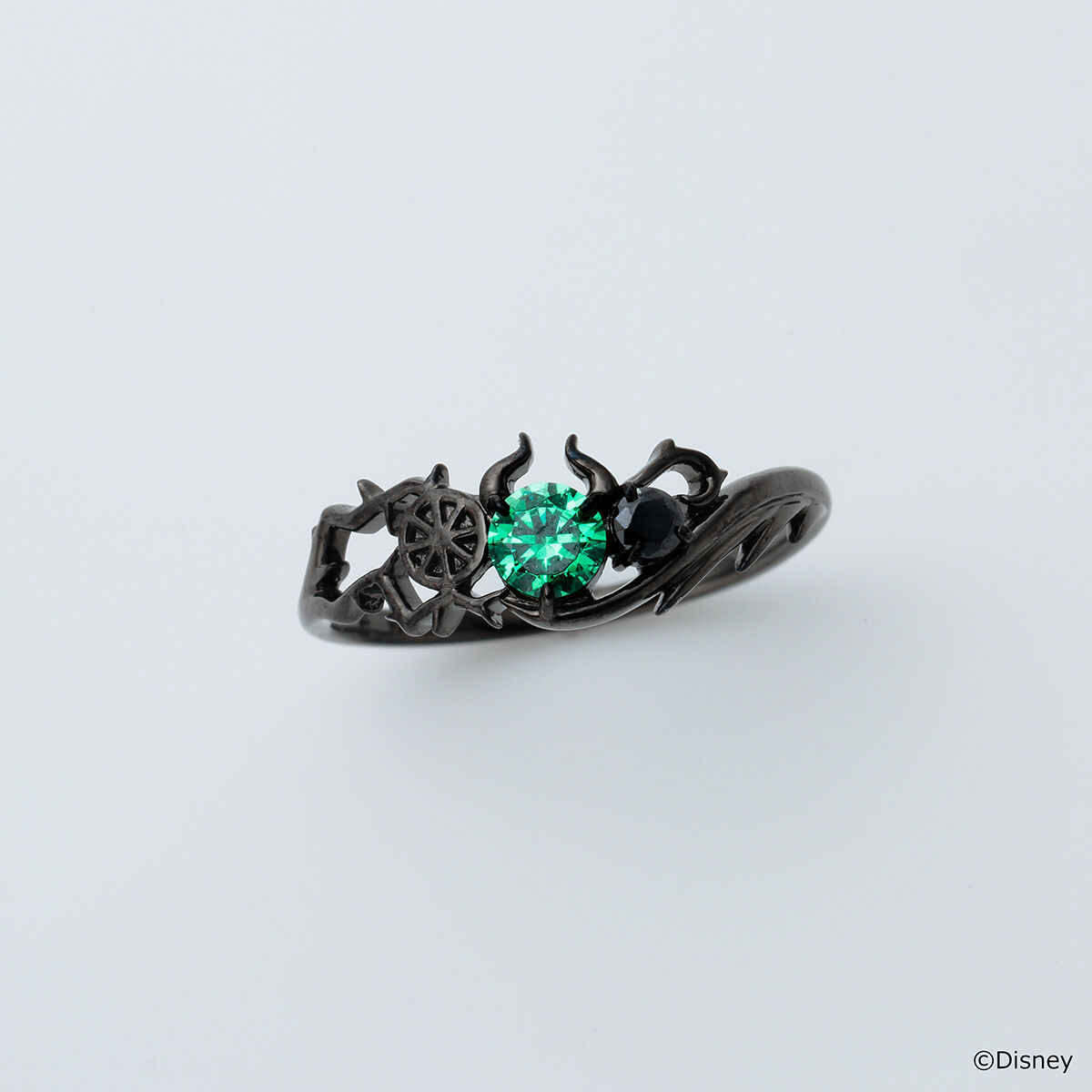 ツイステ ディアソムニア リング 15号 プレバン ディズニー ツイステッドワンダーランド』×MATERIAL CROWN イメージ