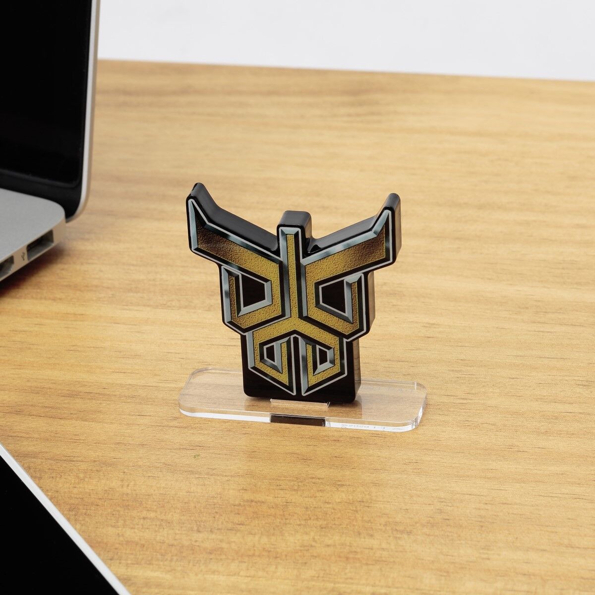 アクリルロゴディスプレイEX 仮面ライダークウガ マーク | 仮面
