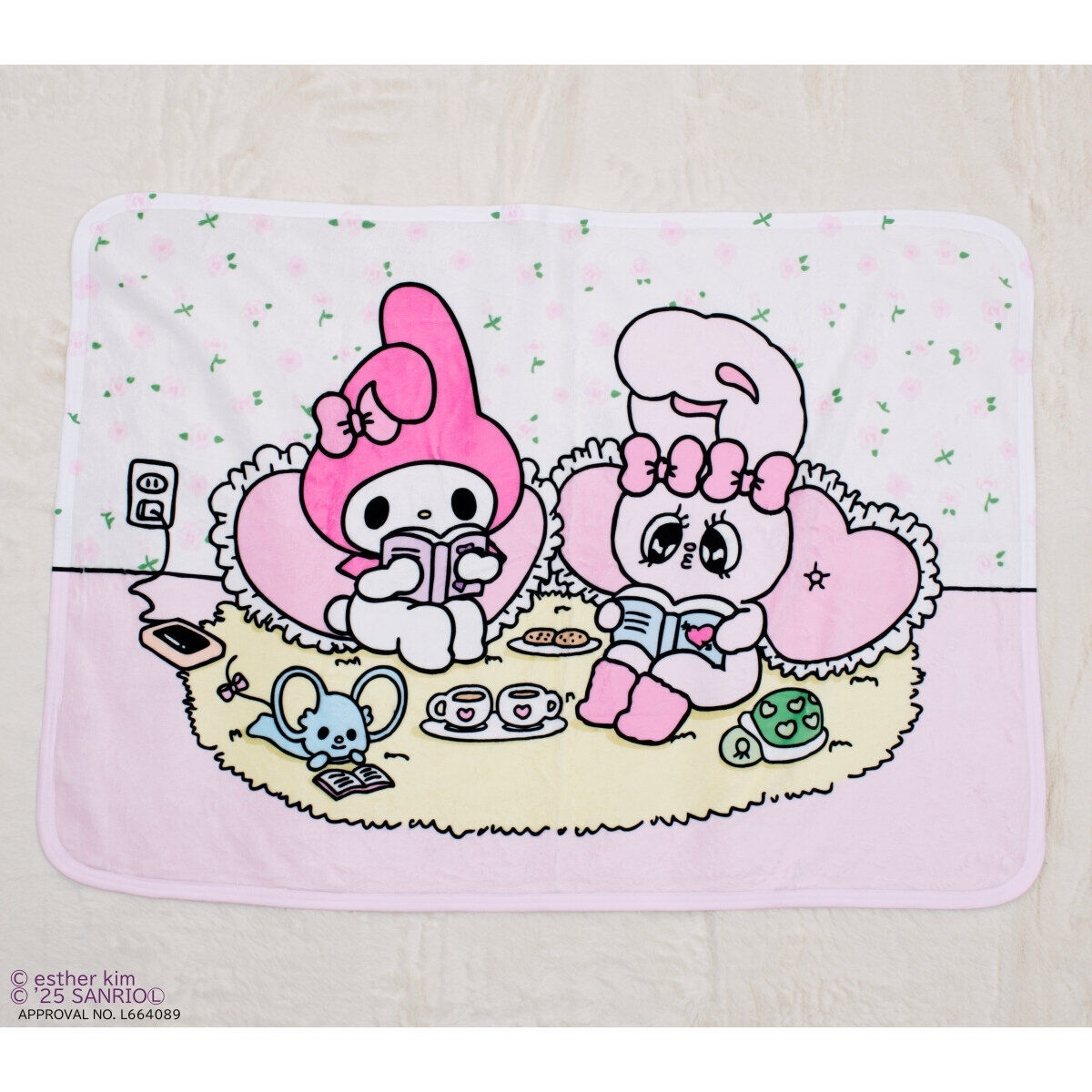 エスターバニー×マイメロディ ブランケット【4月お届け】 | サンリオ