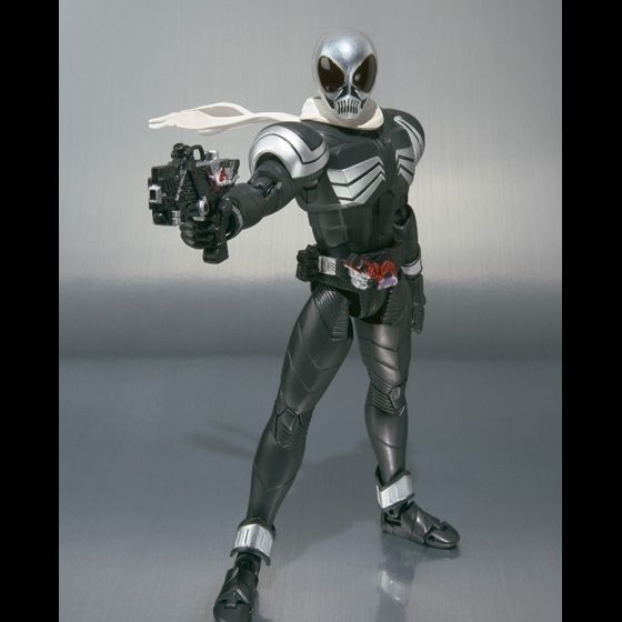 S.H.Figuarts 仮面ライダースカルクリスタル プレミアムバンダイ