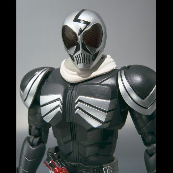 S.H.Figuarts 仮面ライダースカルクリスタル プレミアムバンダイ