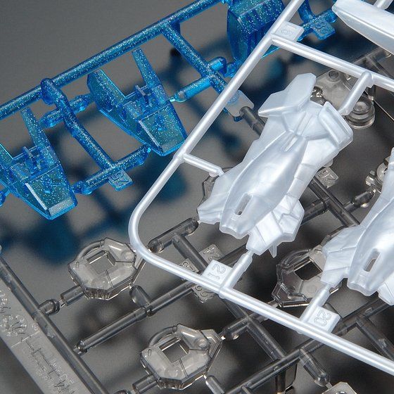 限定HGUC 1/144 ユニコーンガンダム ユニコーンモード パールクリアver. g6bh9ry