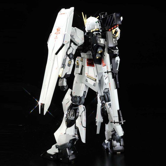 MG 1/100 RX-93 νガンダム 〔Ver.Ka〕 チタニウムフィニッシュ│株式