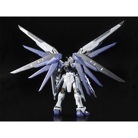 RG 1/144 ZGMF-X10A t[_K_ fBANeBu[hyĔ́z