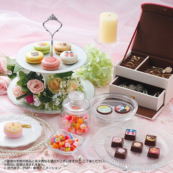 シュクレ キャラクテル SWEET MOON ARTismCHOCO moon coffret【プレミアムバンダイ限定】 | 美少女戦士セーラームーンシリーズ  食品・飲料 | アニメグッズ ・おもちゃならプレミアムバンダイ｜バンダイナムコグループの公式通販サイト