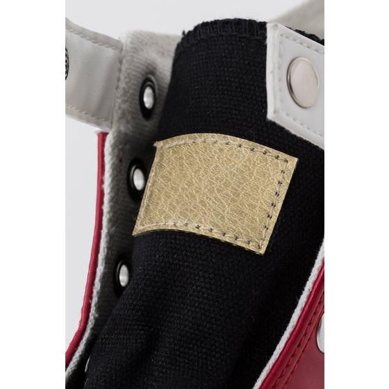 TIGER & BUNNY  �X�j�[�J�[�y�Ĕ̕��z