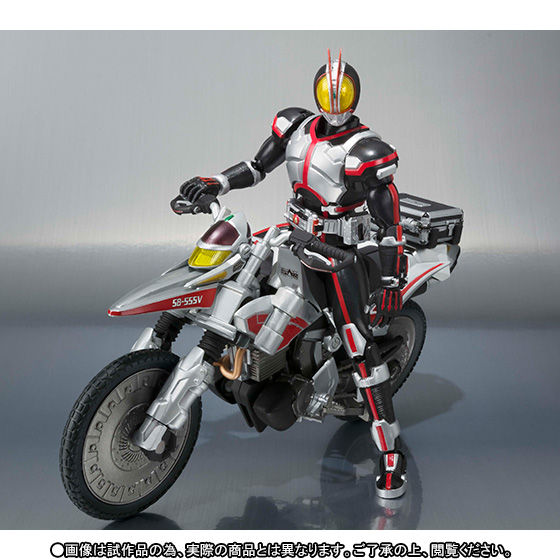 S.H.Figuarts オートバジン＆仮面ライダーファイズセット