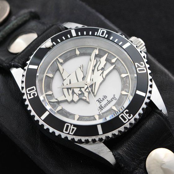 デジモンアドベンチャー OMEGAMON× Red Monkey Designs Wristwatch Silver925 High-End Model Black