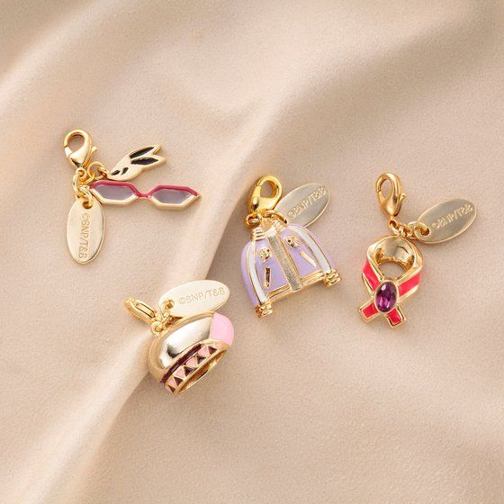 TIGER & BUNNY�@�A�N�Z�T���[�`���[���@4��Z�b�g �s���N�{�b�N�X�i�o�[�i�r�[/�J���[�i/�C����/�l�C�T���j�y�Ĕ̔��z