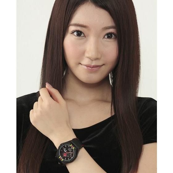 �n�����Y�M�ADG�@���ʃ��C�_�[BLACK�R�O���N�������A���E�H�b�`�@BLACK MODEL