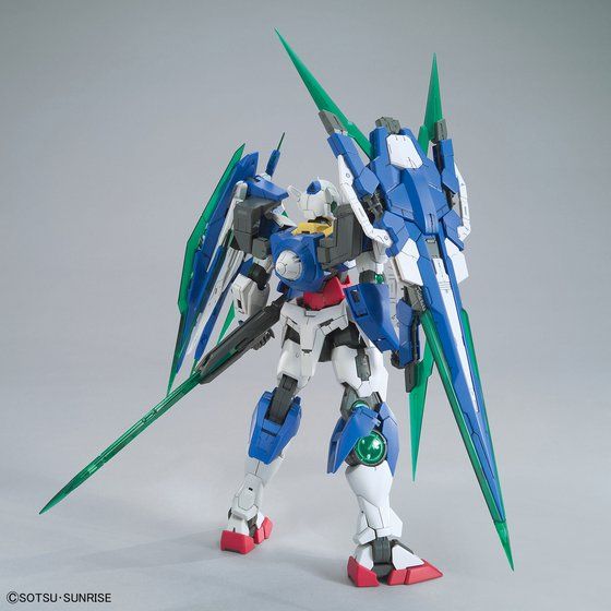 MG 1/100 ダブルオークアンタフルセイバー - 商品情報│株式会社BANDAI