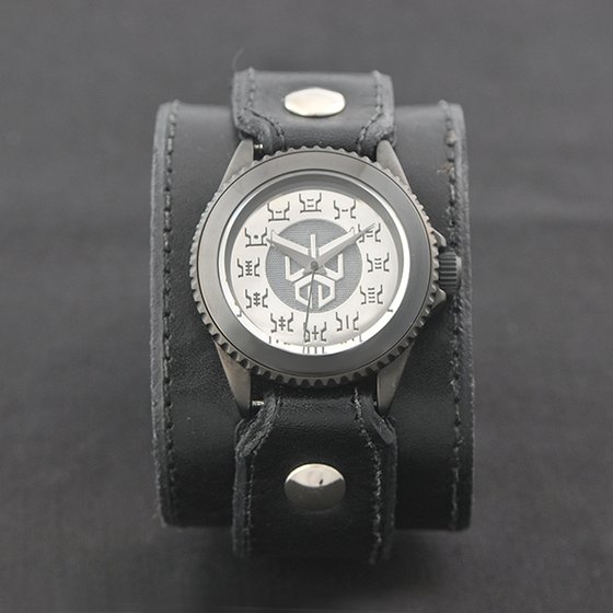 仮面ライダークウガ × Red Monkey designs Collaboration Wristwatch