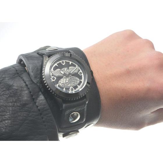 ���ʃ��C�_�[ �V���b�J�[ �~ Red Monkey Collaboration Wristwatch�@Silver925 High-End model�@2015