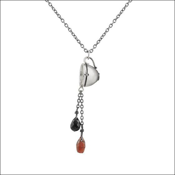 �������g�[�L���[�O�[���Fre�~�G�e���m���V�@�l�b�N���X