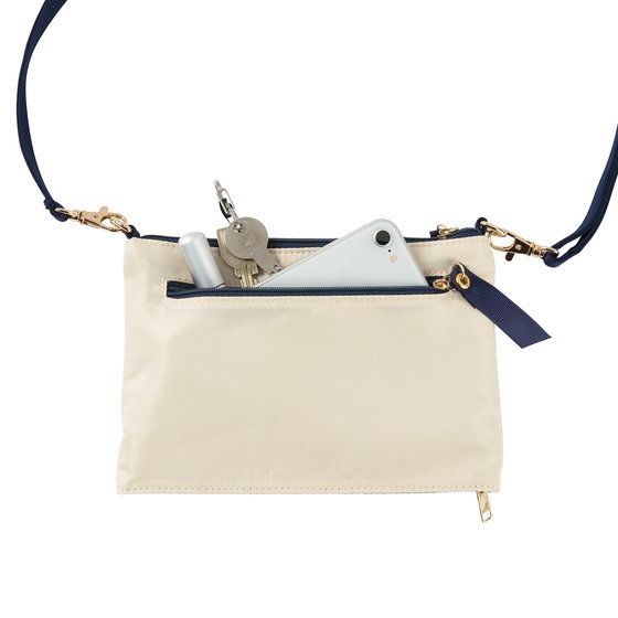 DELDE �V�����_�[�o�b�O �X���[���T�C�Y�i�S4��j