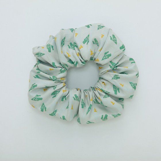 �R�m����������E�\�E�W���[�@�V���V���y�Ĕ́z