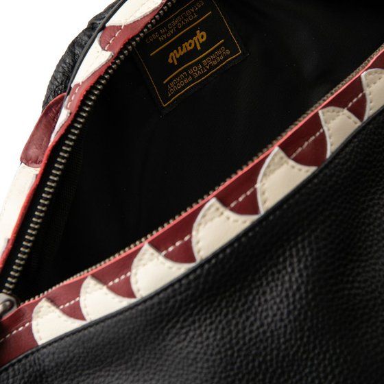 �y�S�W���~glamb�z�R���{���[�V���� �E�G�X�g�o�b�O