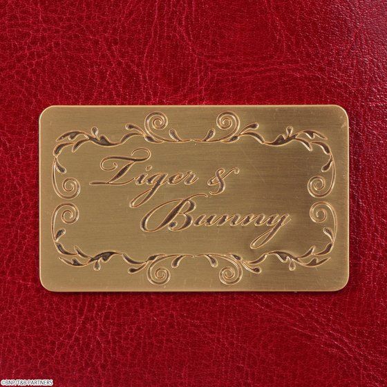 TIGER & BUNNY�@���b�Z���W���[�o�b�O �ySOURCES GRIFFIN�z