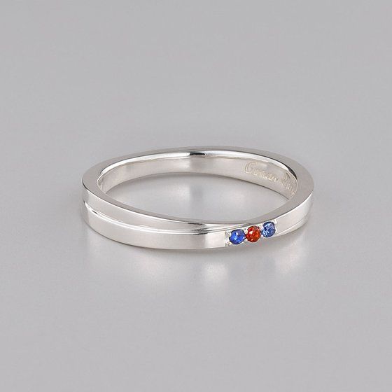 TRi~THE KISS R{[VWG[2019yO󒍁F2020N3z