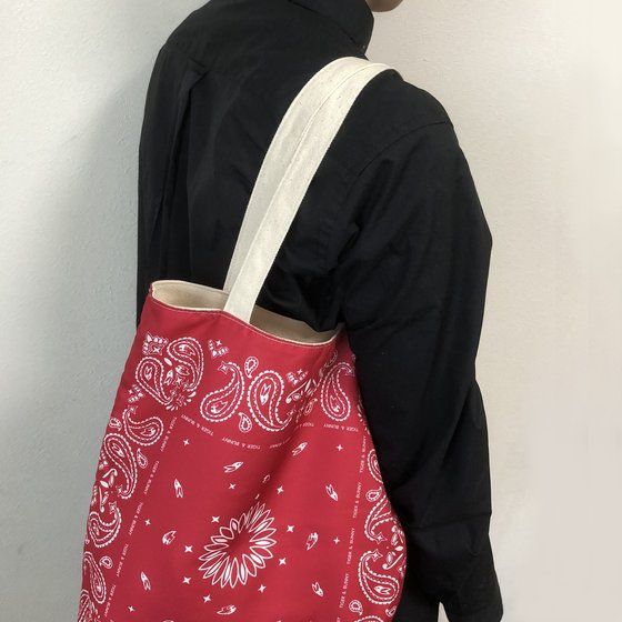 TIGER & BUNNY�@���o�[�V�u���g�[�g�o�b�O