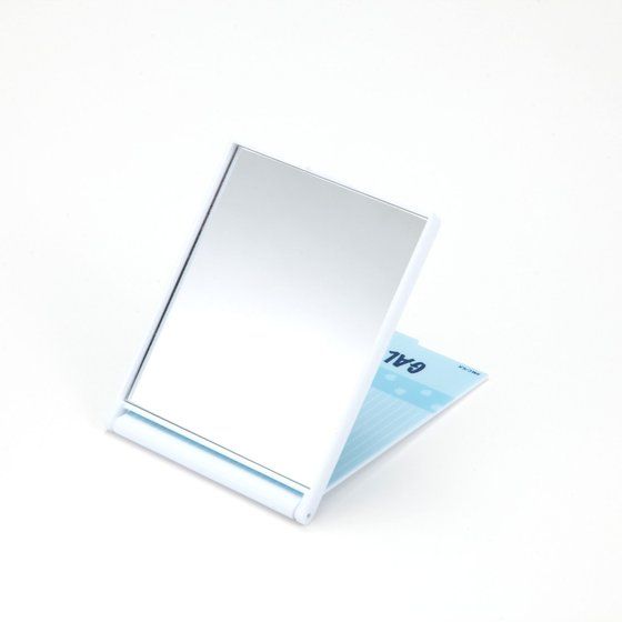 �M�����Ƌ����@�X�^���h�~���[