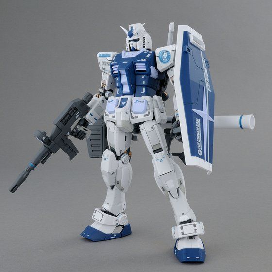 純正直送MG 1/100 RX-78-2 ガンダム Ver.3.0 塗装済 完成品 LED発光 マスターグレード 完成品