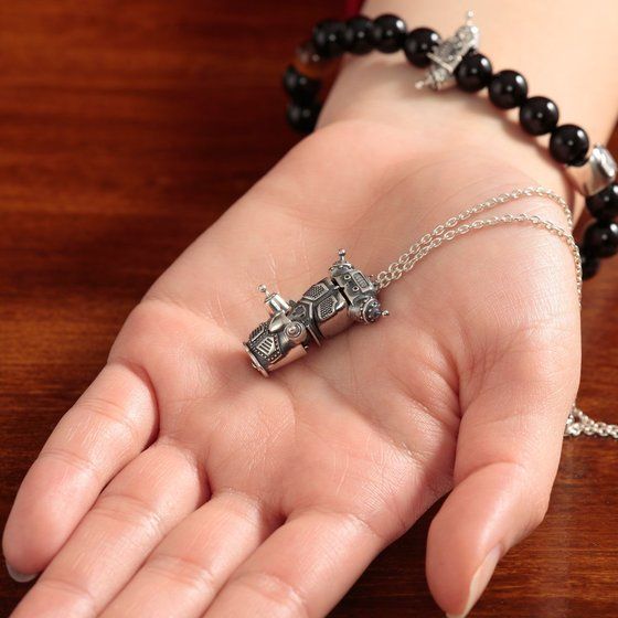 �E���g���}���V���[�Y�~JAM HOME MADE�@�L���O�W���[ �y���_���g