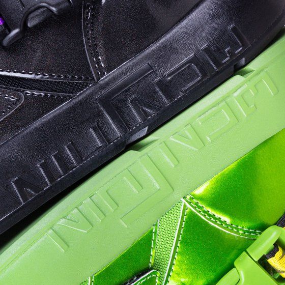 ʃC_[W Xj[J[  bHENSHIN by KAMEN RIDER