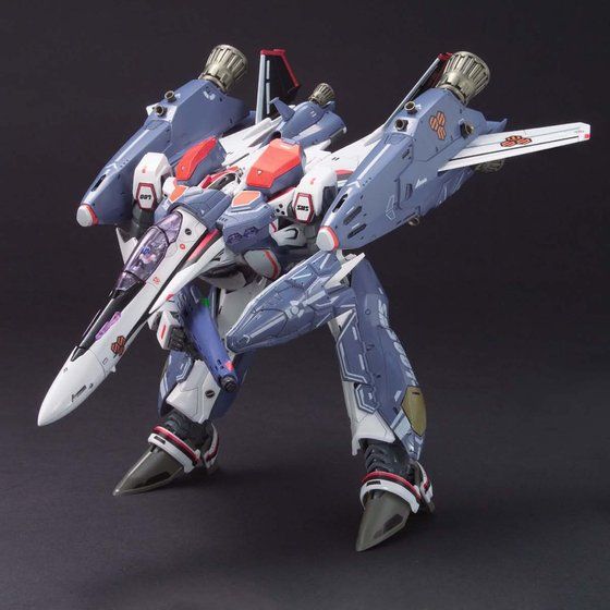 バンダイ 再生産1／ 72 VF-25F トルネードメサイアバルキリー アルト