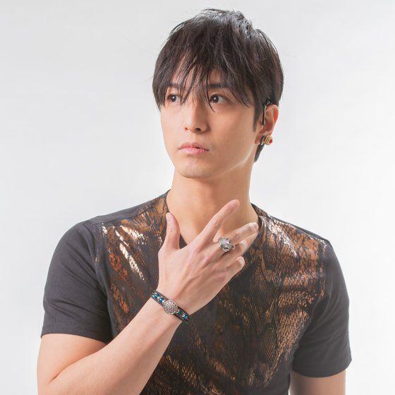 �@�E����[���J�C�W���[�@�]�b�N�X�@�V���o�[�����O�@���j