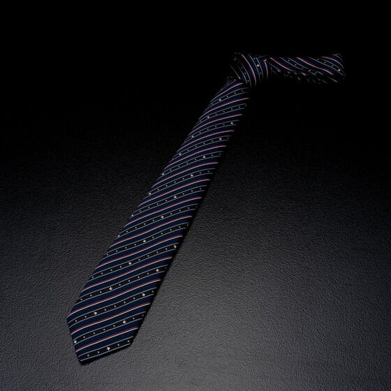 �V���Y�����f���G�������X�^�[�Y�@�l�N�^�C