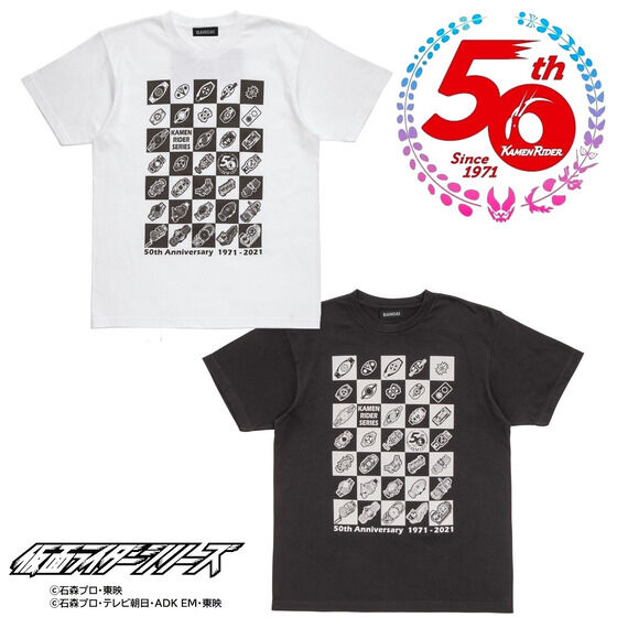 仮面ライダー50th　仮面ライダーリバイス＆仮面ライダーシリーズ　歴代ベルト柄Tシャツ