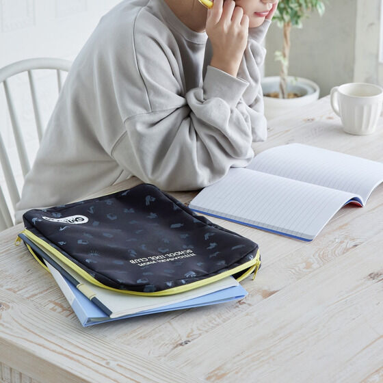 ���u���C�u�I������w���X�N�[���A�C�h�����D��~OUTDOOR PRODUCTS�@�h�L�������g�P�[�X