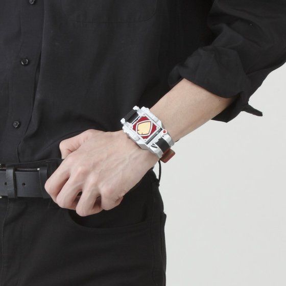 ���ʃ��C�_�[�u���C�h�@�ϐg�I�r���v�yLive Action Watch�z